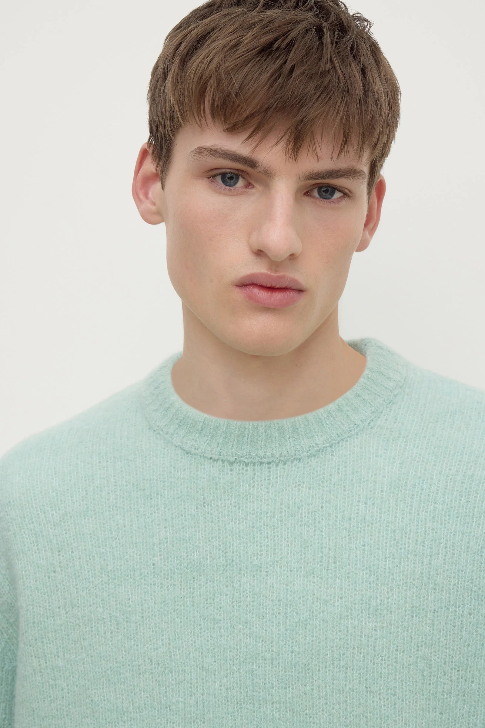 Dover Boucle Knit Cashmere Crew - Image 2