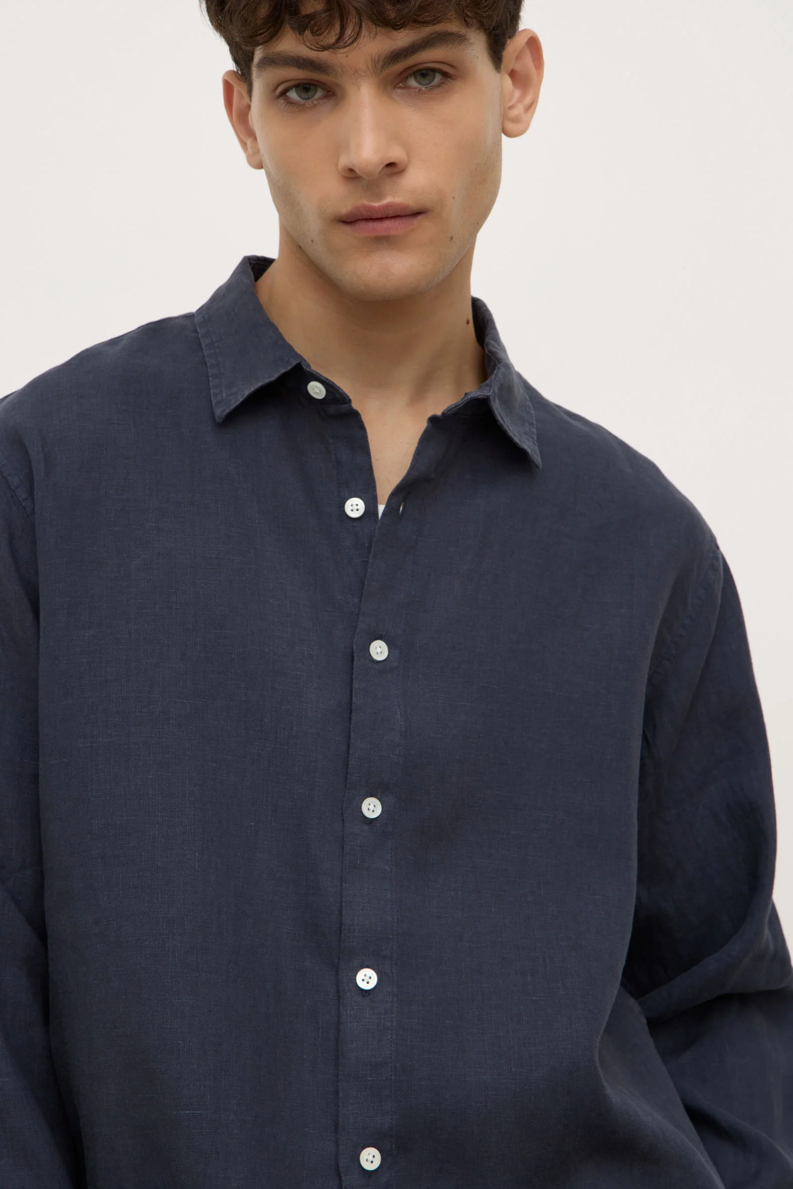 Mens Everyday Linen Shirt - Image 2