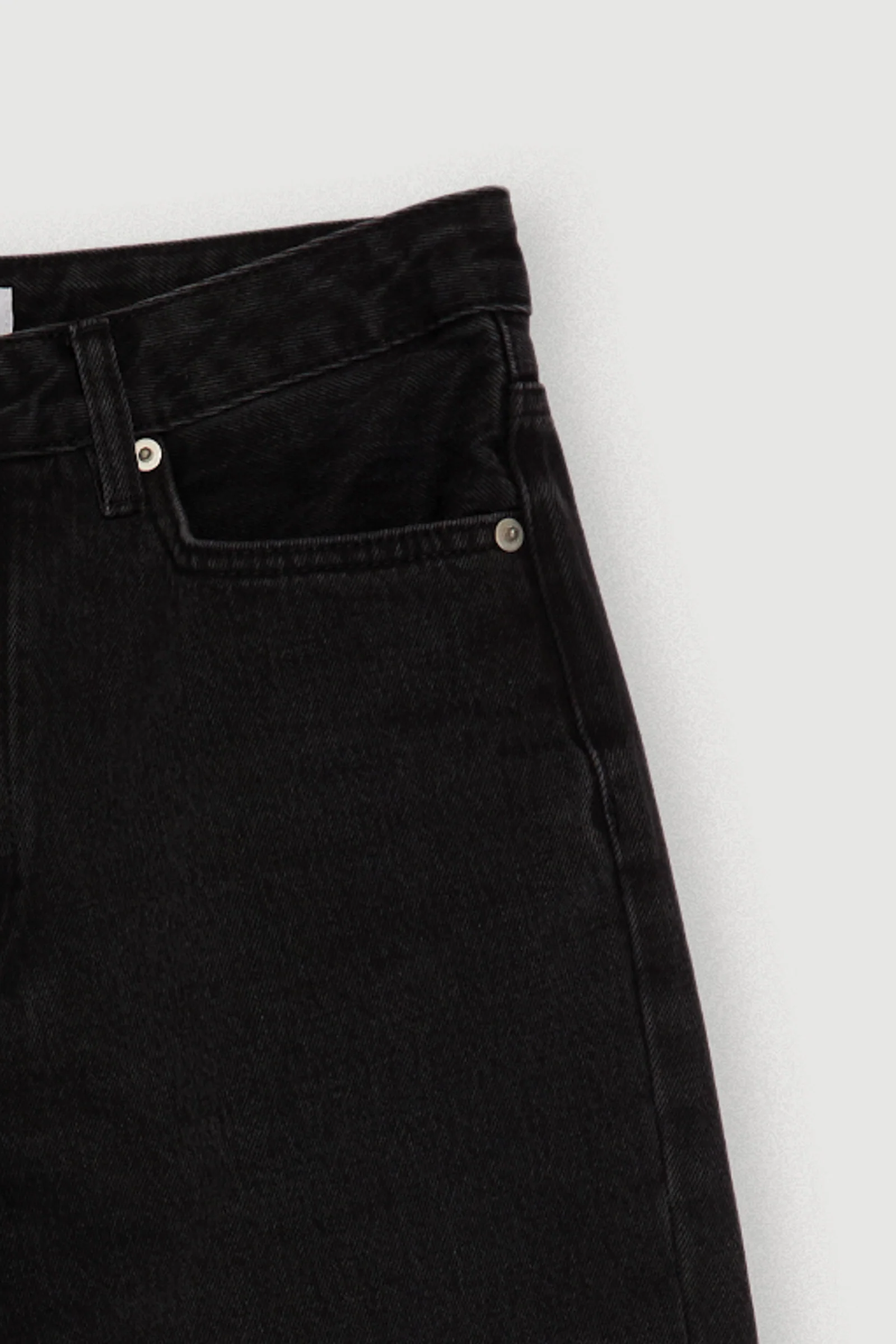 Re-Worn Womens Denim Jean - Image 2