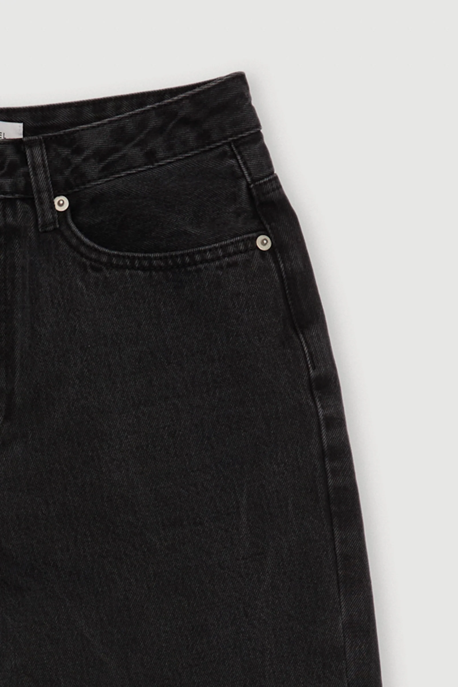 Re-Worn Womens Denim Jean - Image 2