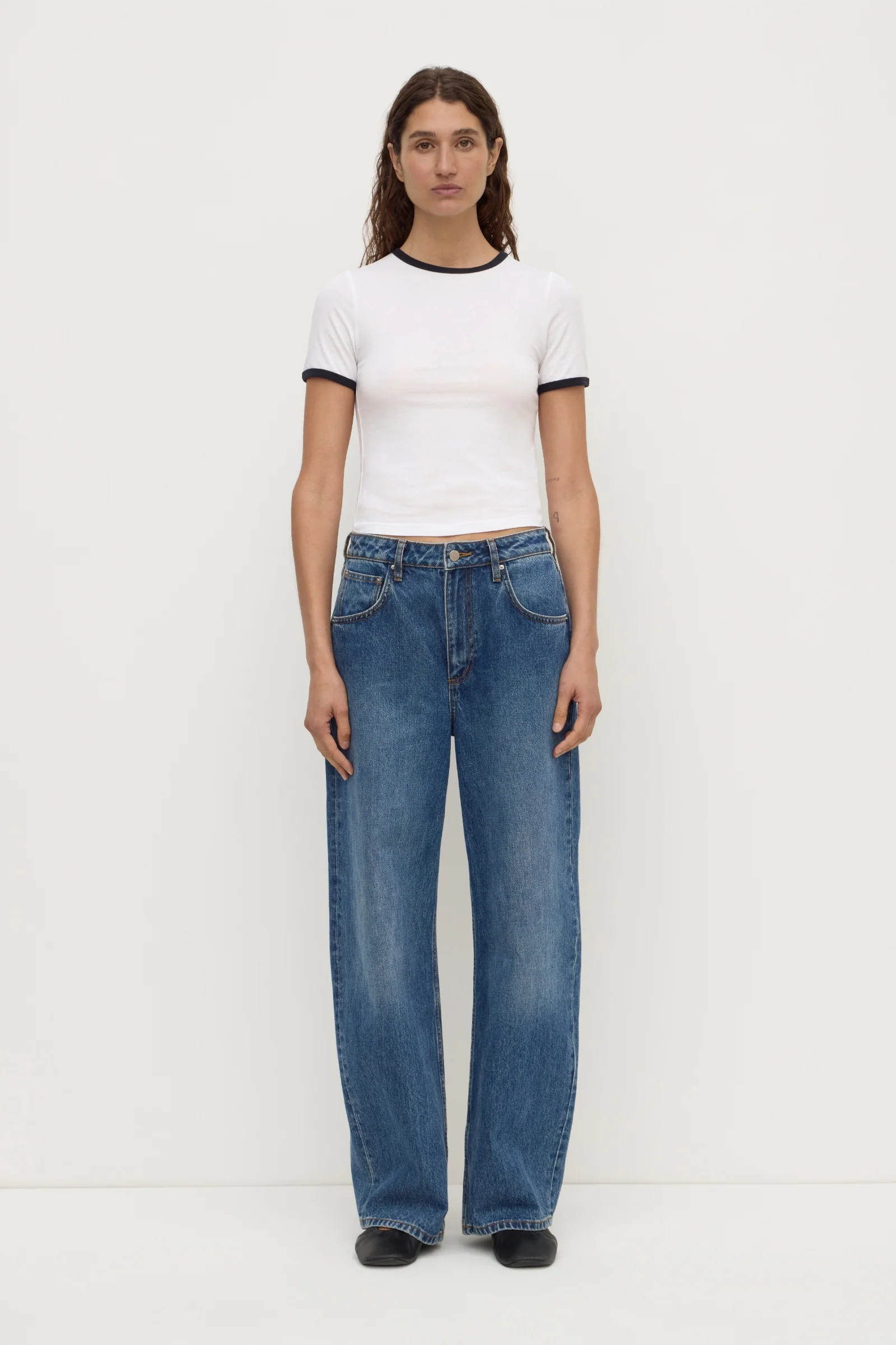 Kourt Contrast Bind Tee - Image 3