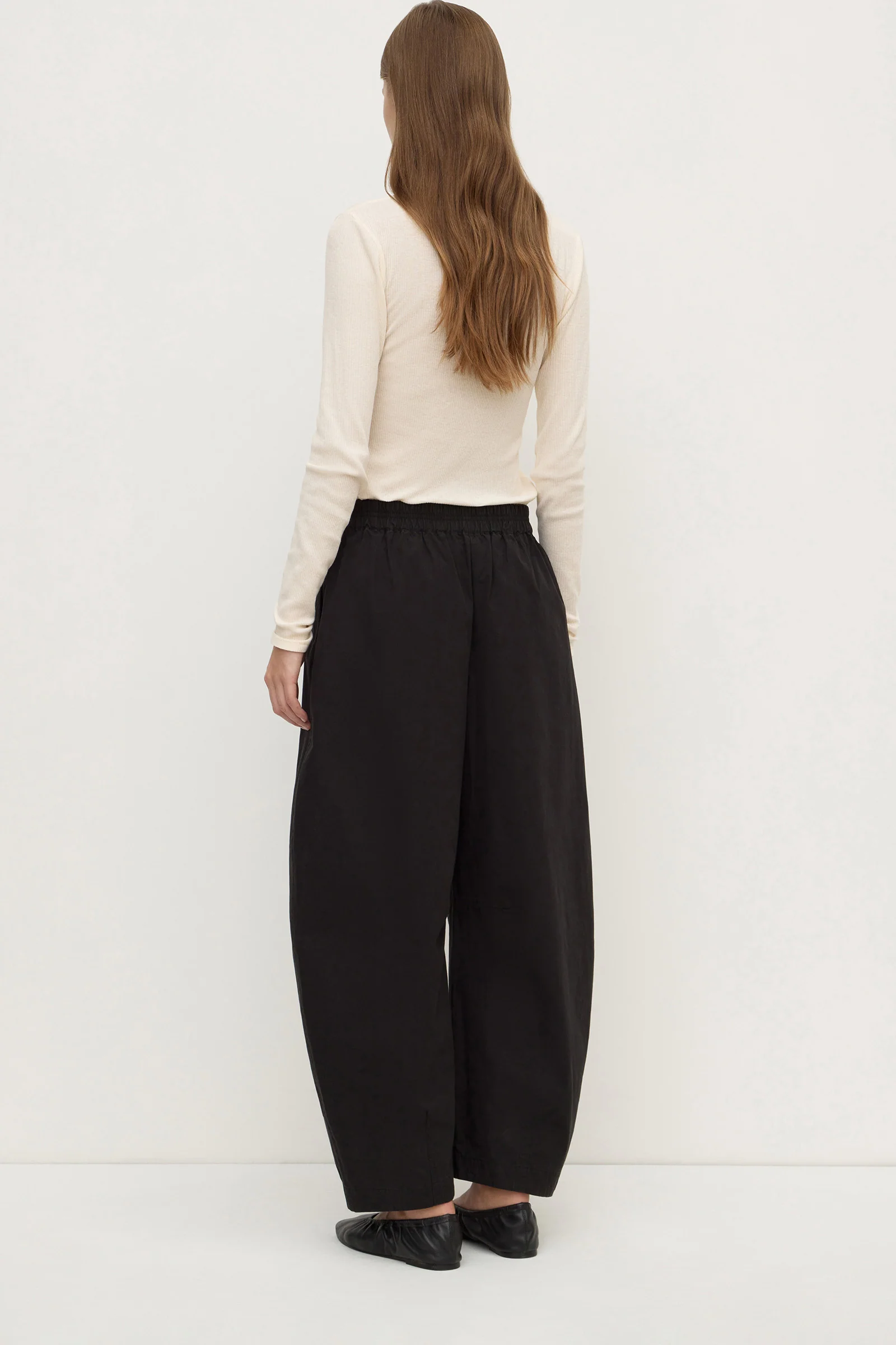 Lola Barrel Pant - Image 4