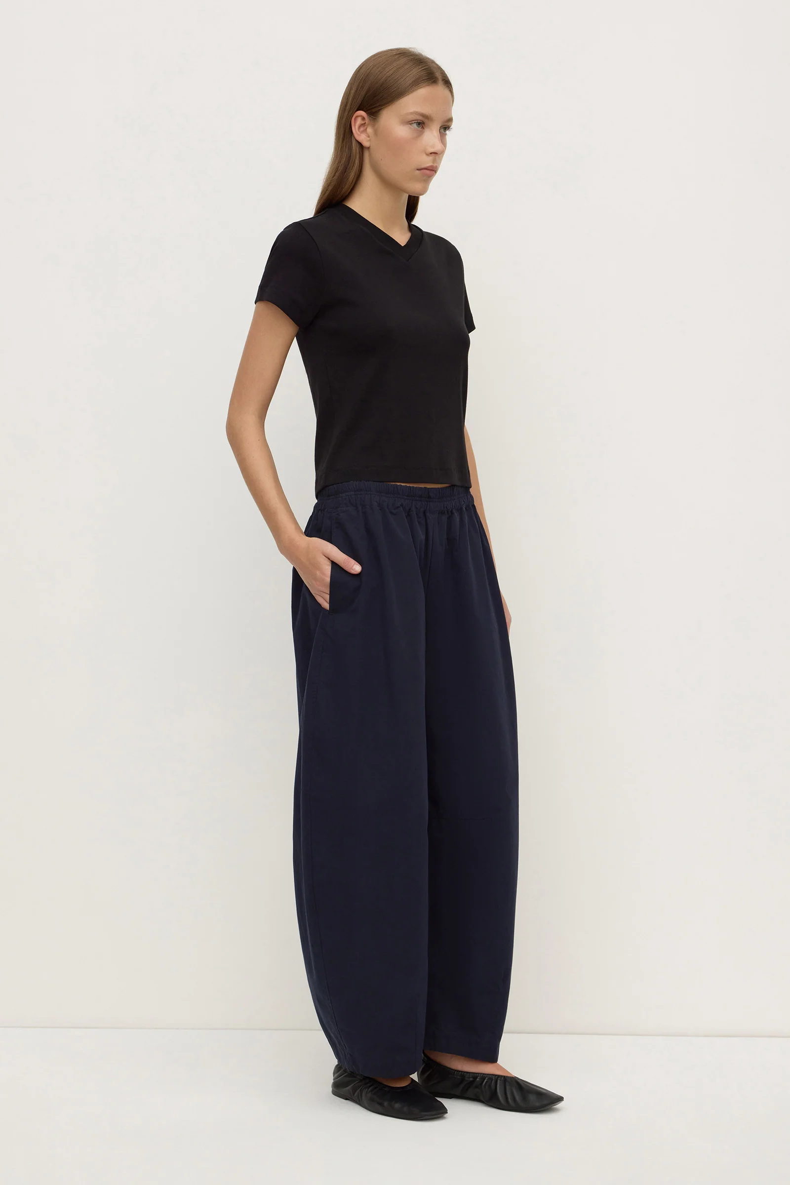 Lola Barrel Pant - Image 4