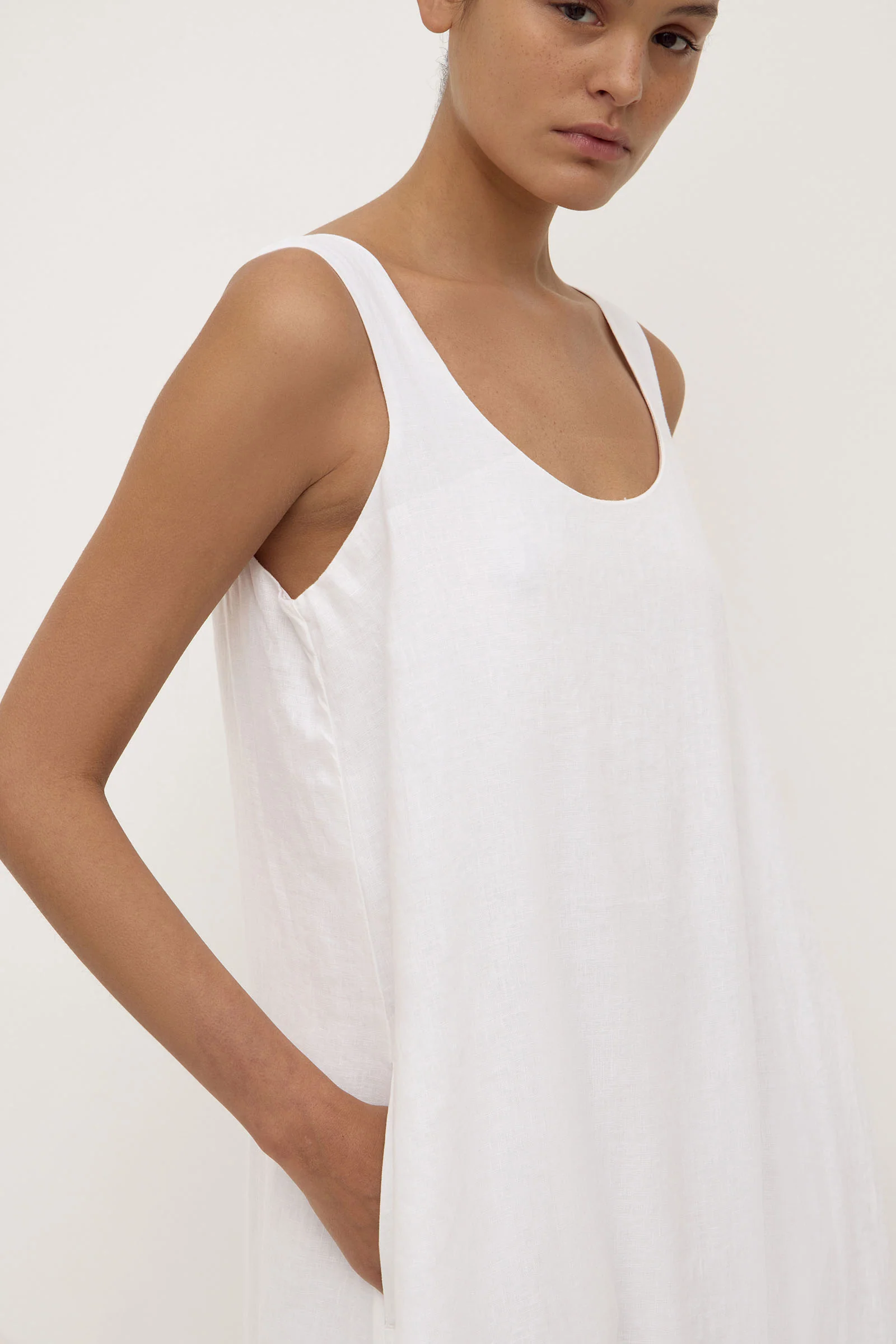 Maree Linen Maxi Dress - Image 2