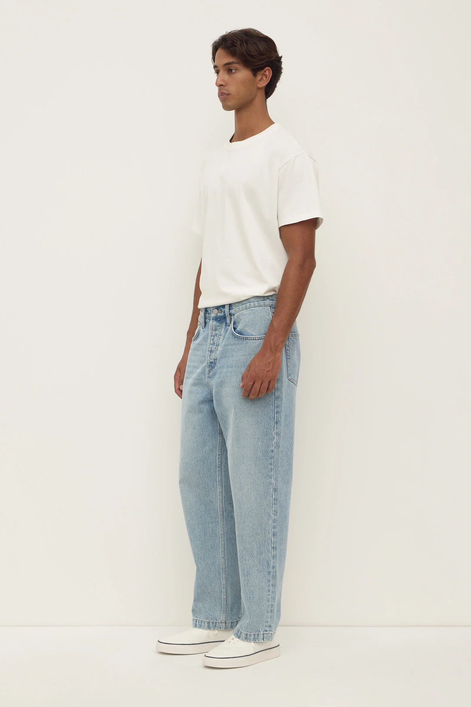 Mens Relaxed Jean - Image 3