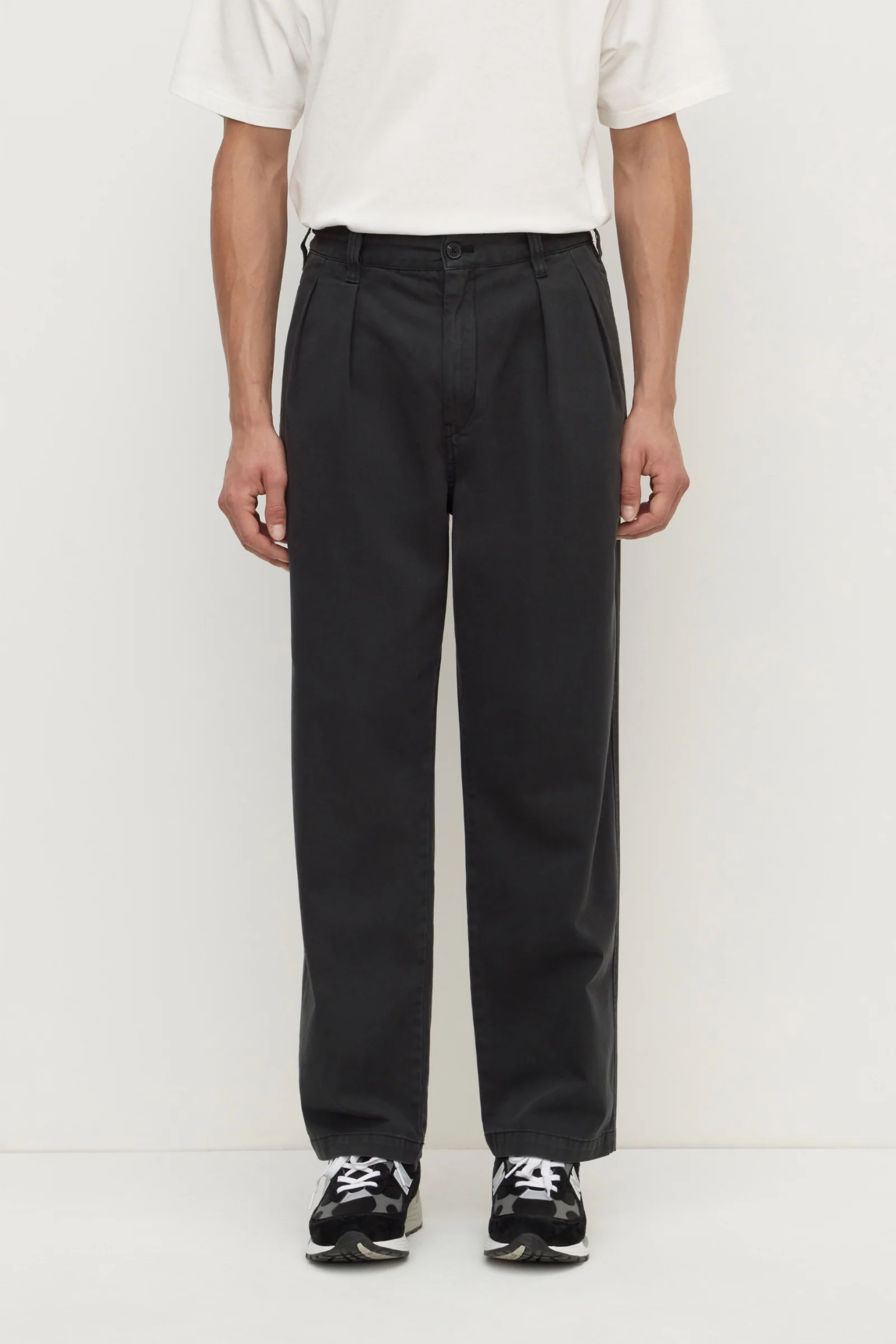 Miles Pleated Chino - Image 2