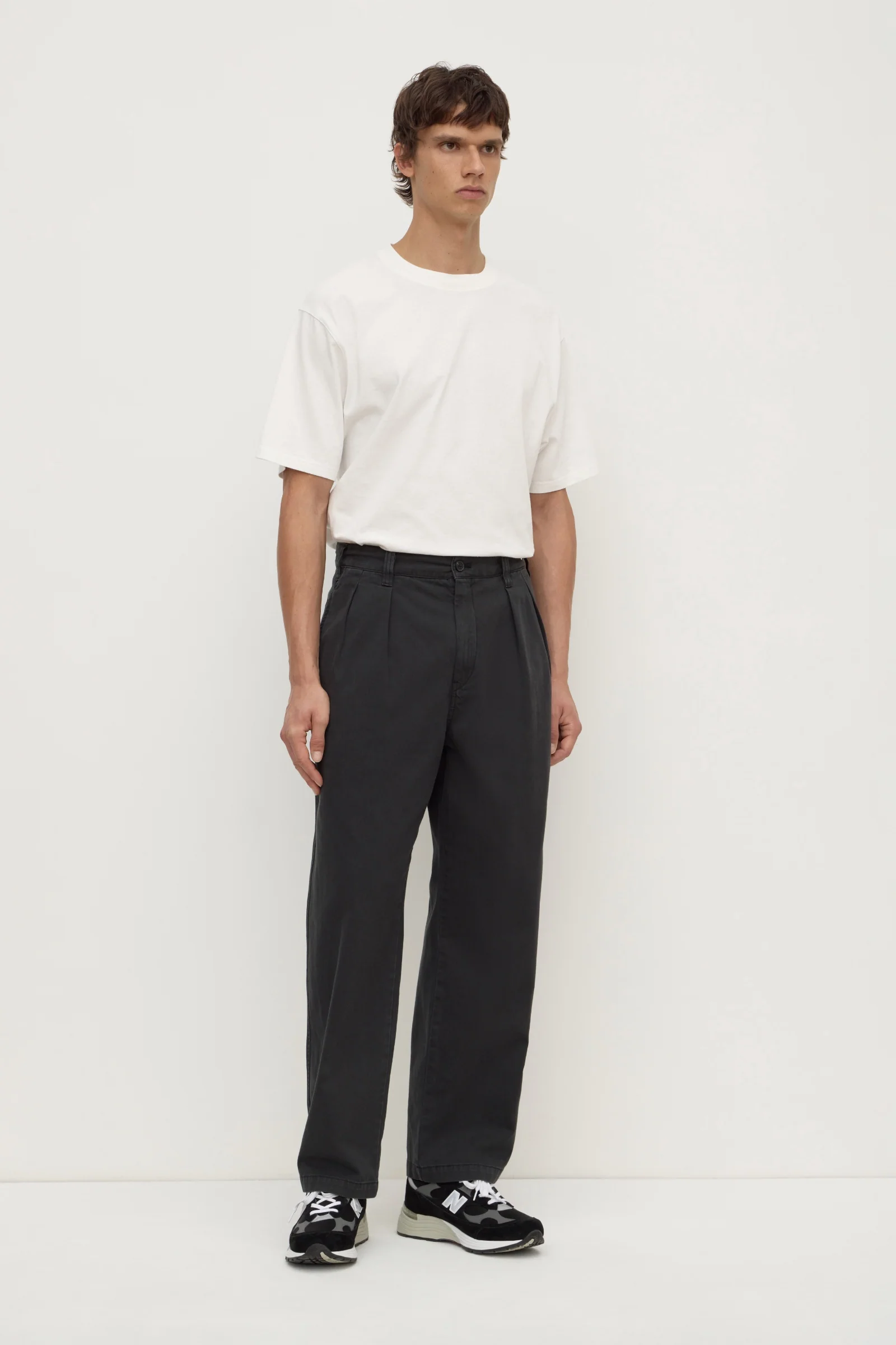 Miles Pleated Chino - Image 3
