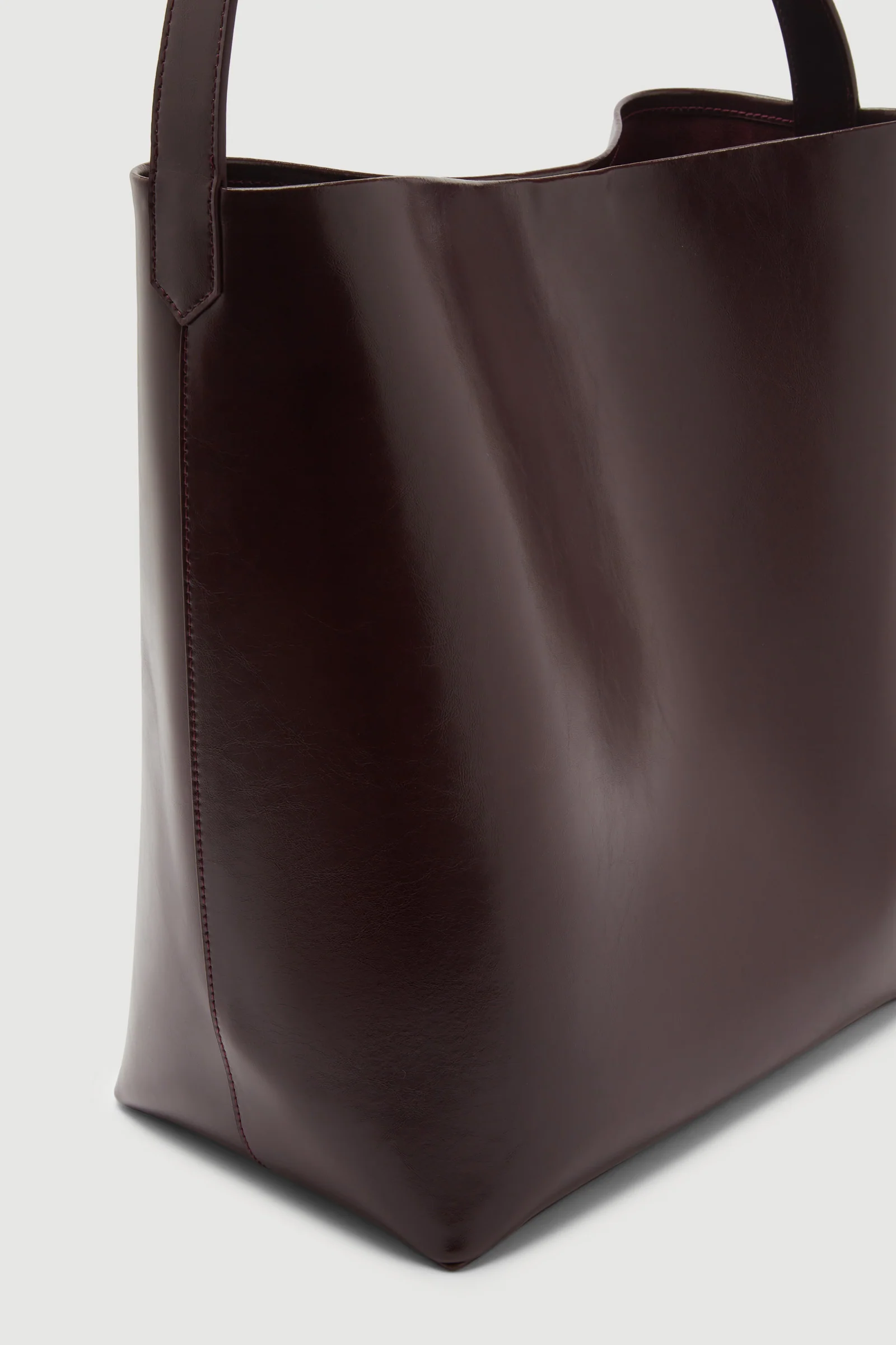 Nova Leather Shoulder Bag - Image 3