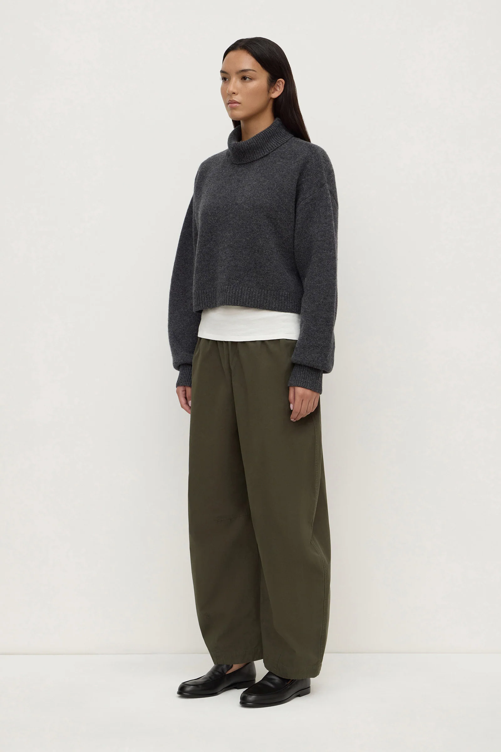 Paris Wool Cashmere Knit Turtleneck - Image 4