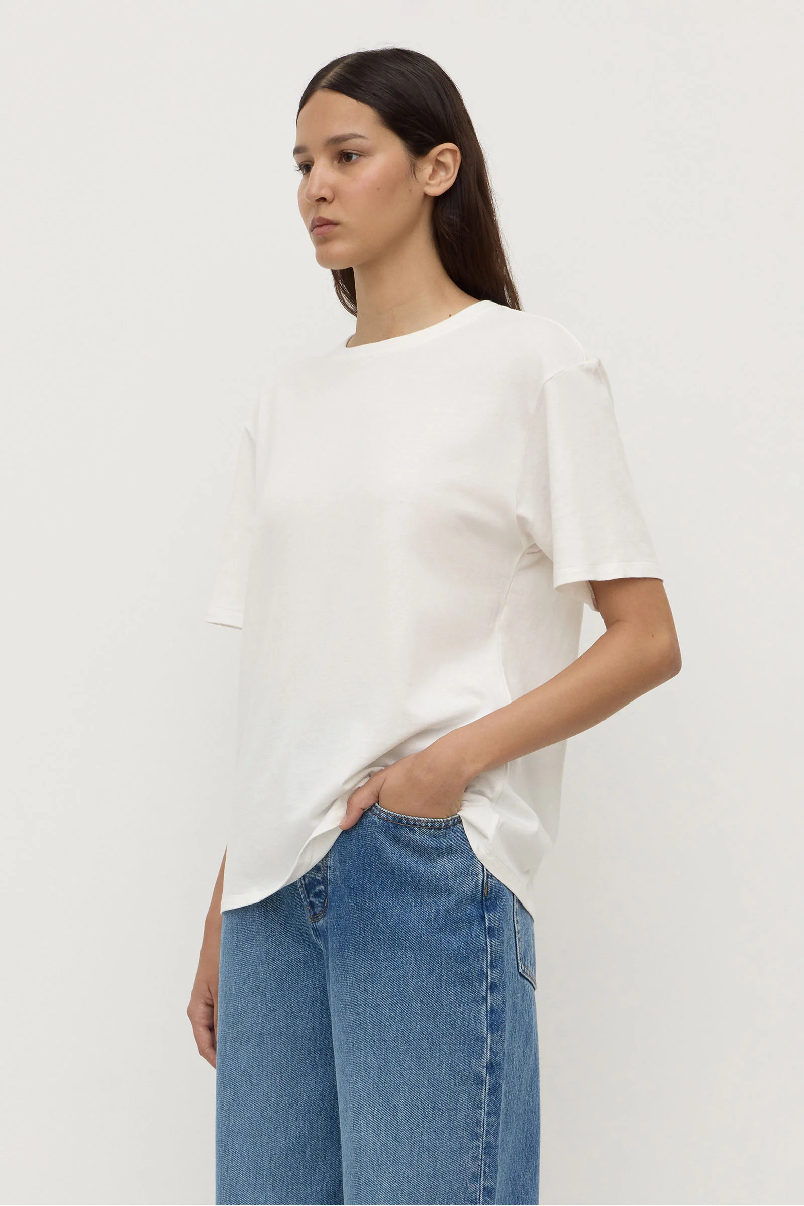 Thea Tee - Image 5
